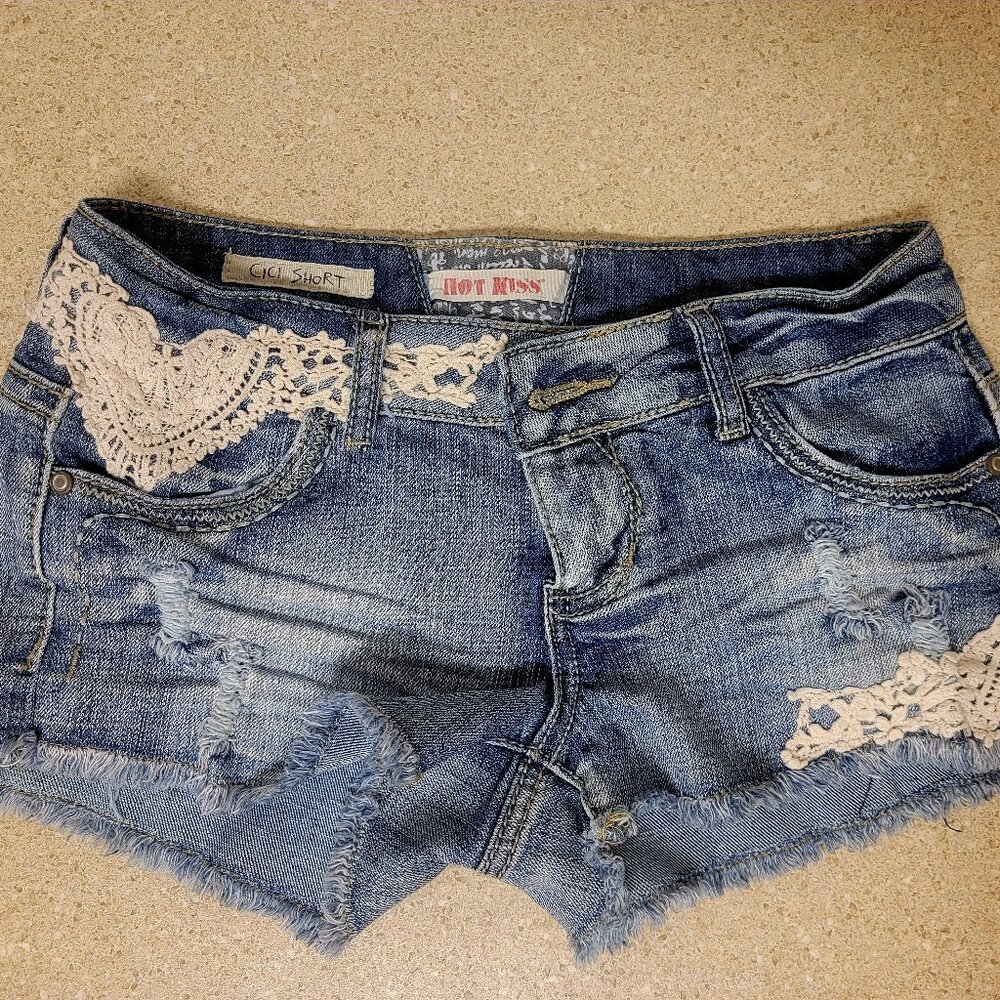 Hot Kiss Cici Shorts